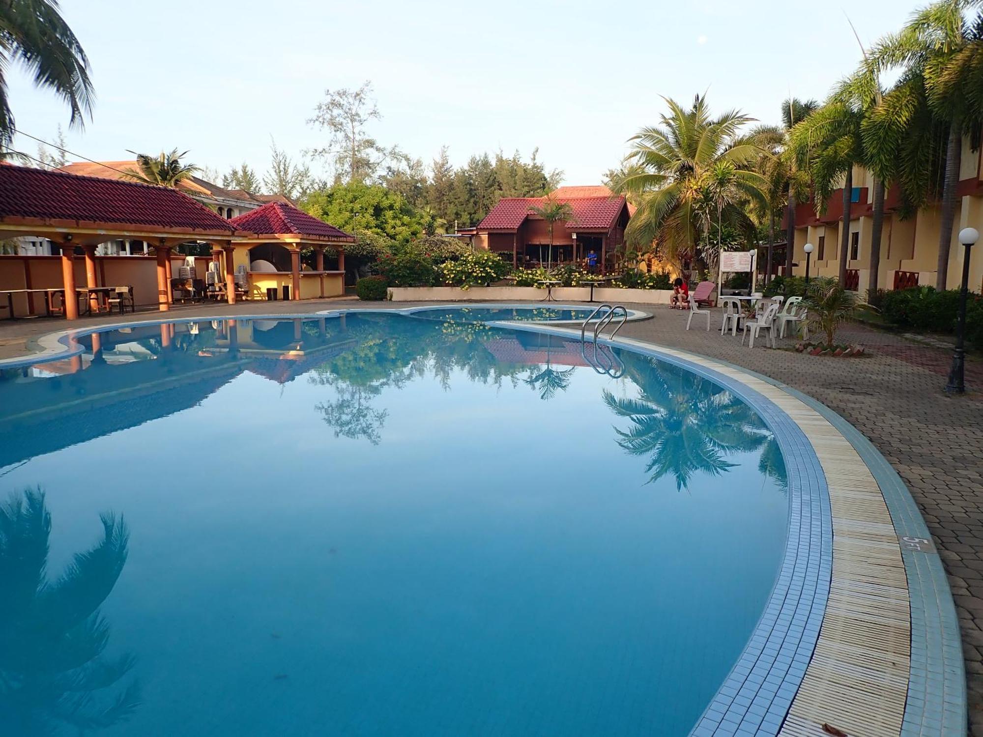 Seri Indah Resort Куала-Тренгану Экстерьер фото