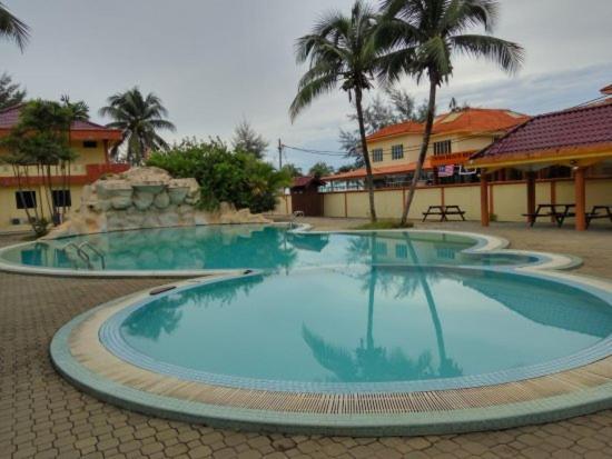 Seri Indah Resort Куала-Тренгану Экстерьер фото